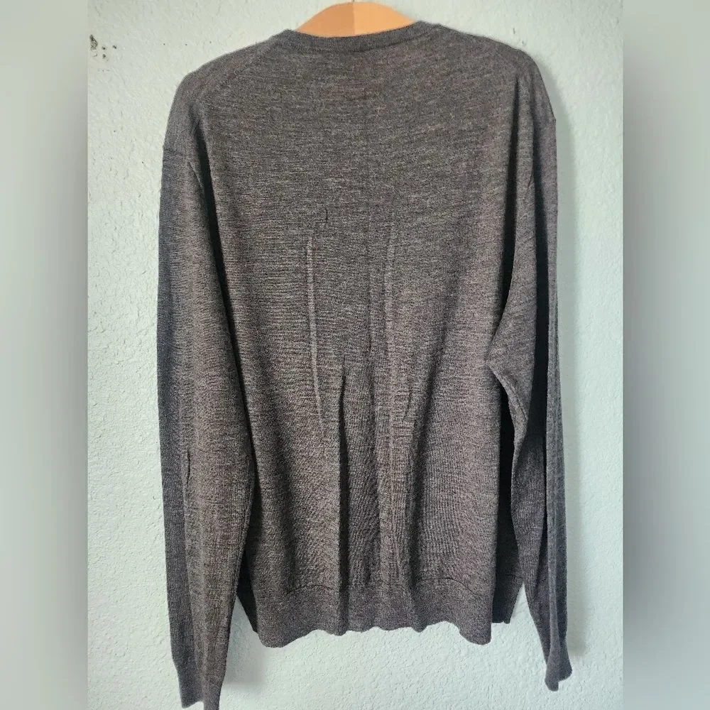 Ralph Lauren Men's V-Neck Gray Sweater